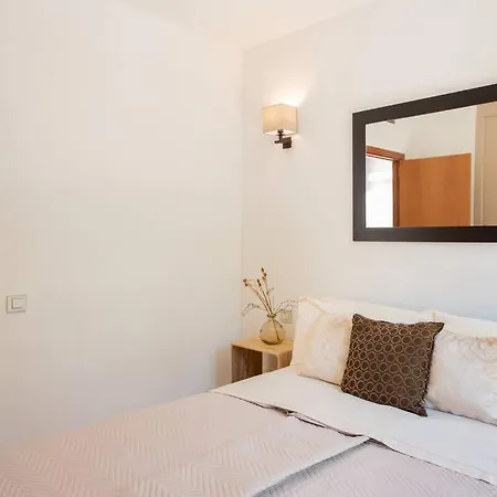 Splendid And Harmonious 3br House W/pool Holiday home