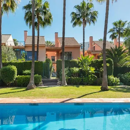 Splendid And Harmonious 3br House W/pool Marbella